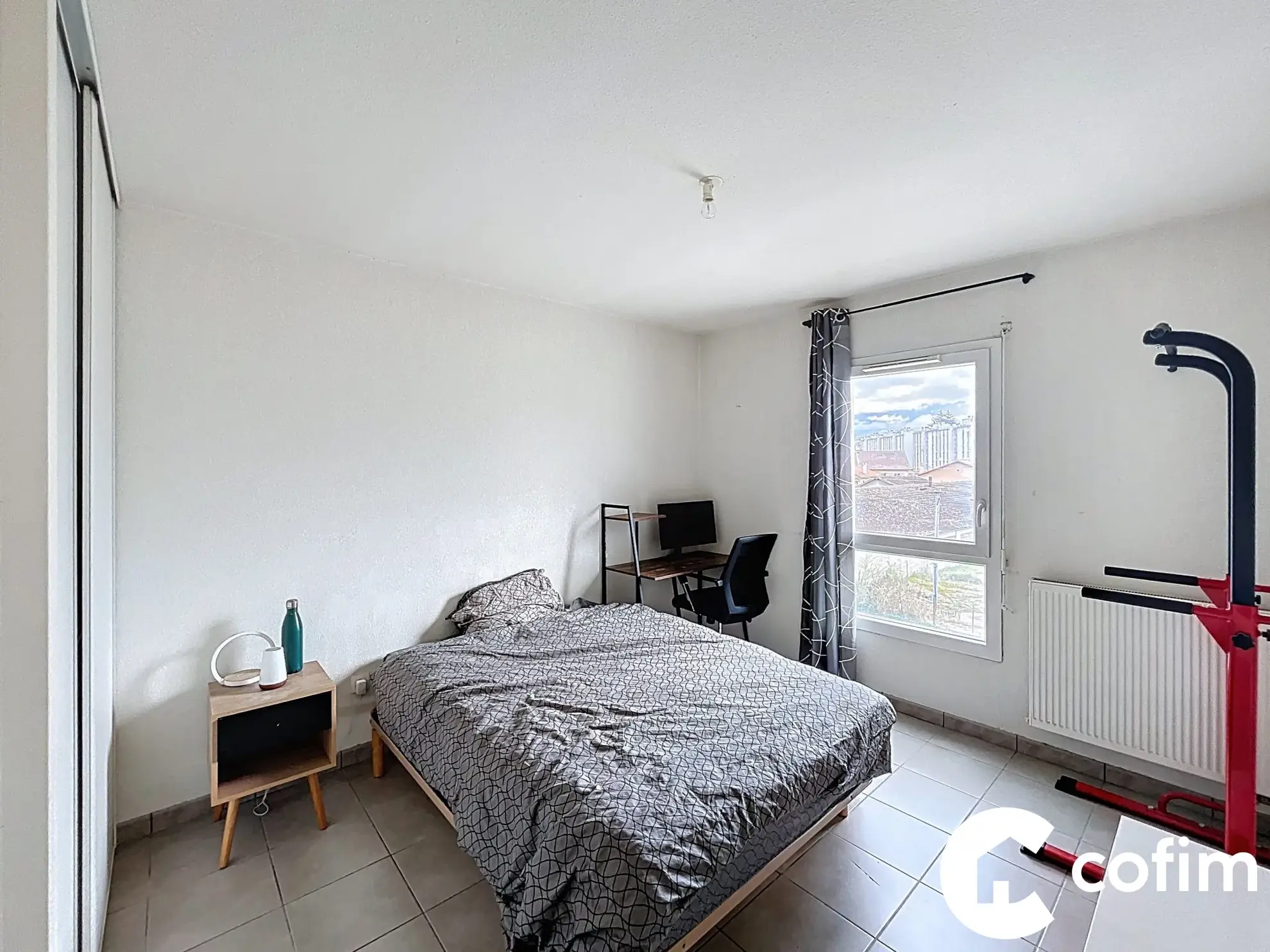 Appartement 2 pièces lumineux à Pau avec balcon, résidence récente 