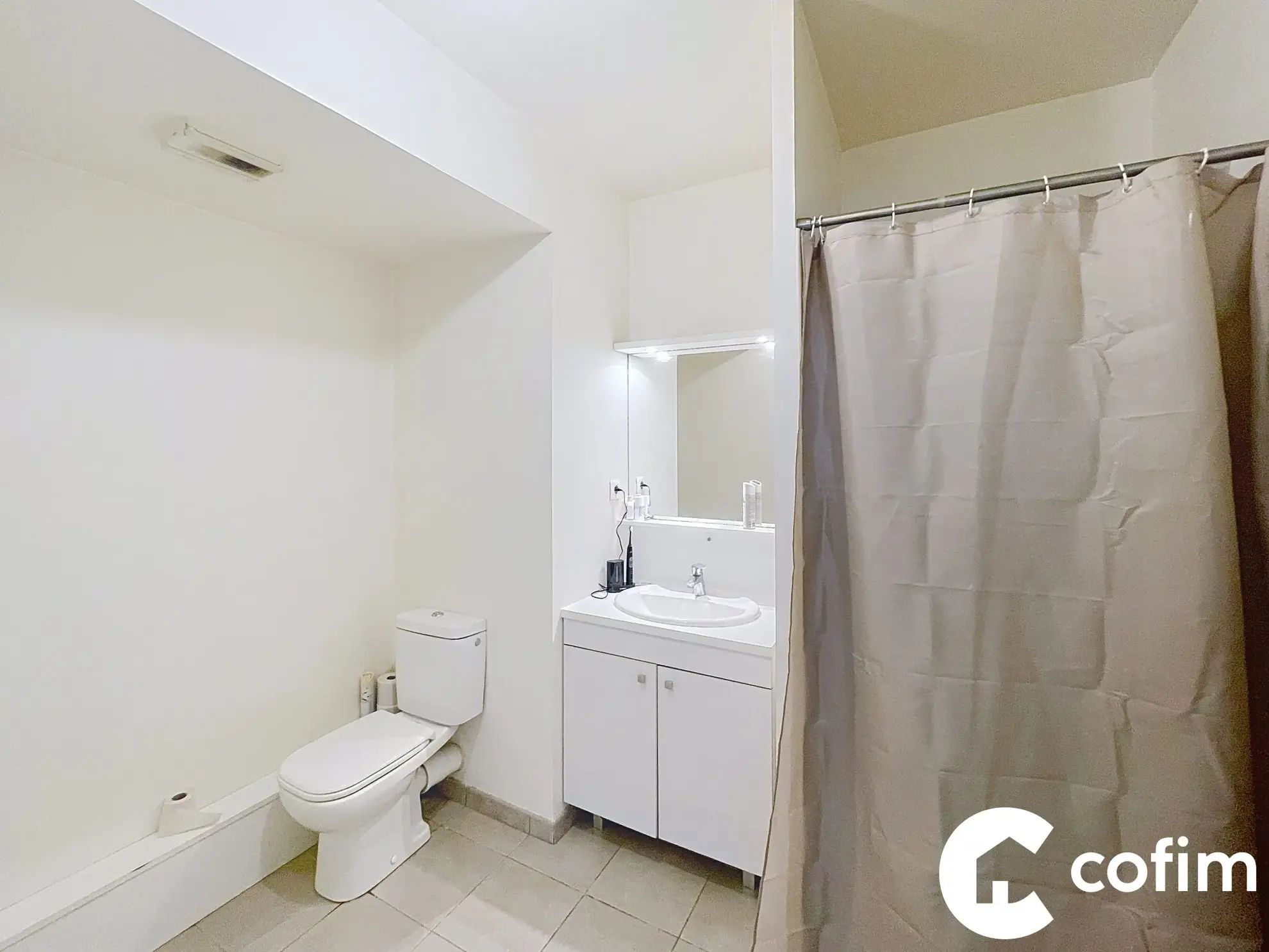 Appartement 2 pièces lumineux à Pau avec balcon, résidence récente 