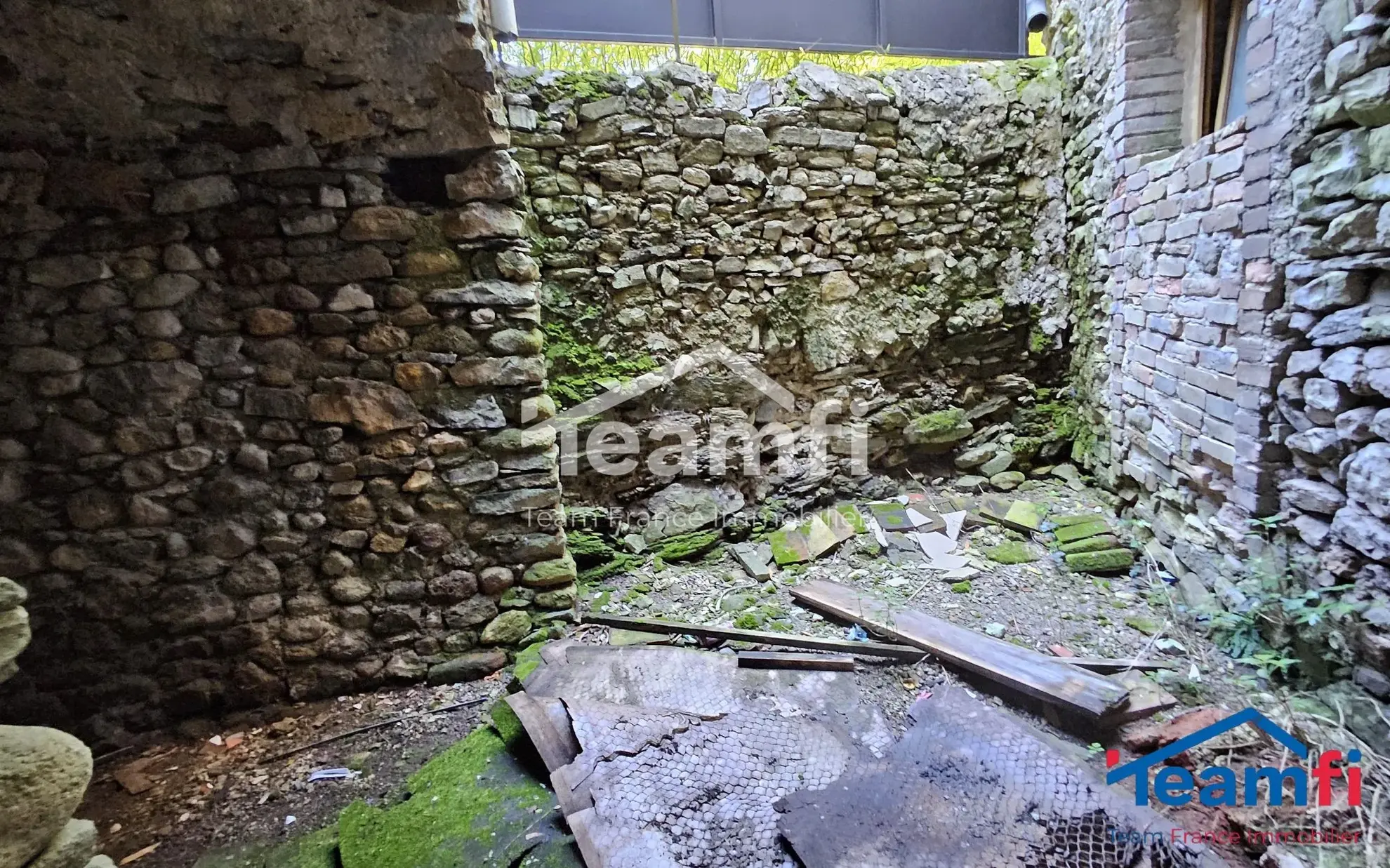 Magnifique maison en pierre à Les Mages avec fort potentiel à proximité d'Alès 