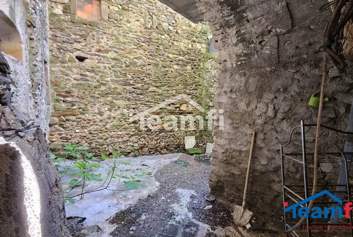 Magnifique maison en pierre à Les Mages avec fort potentiel à proximité d'Alès 