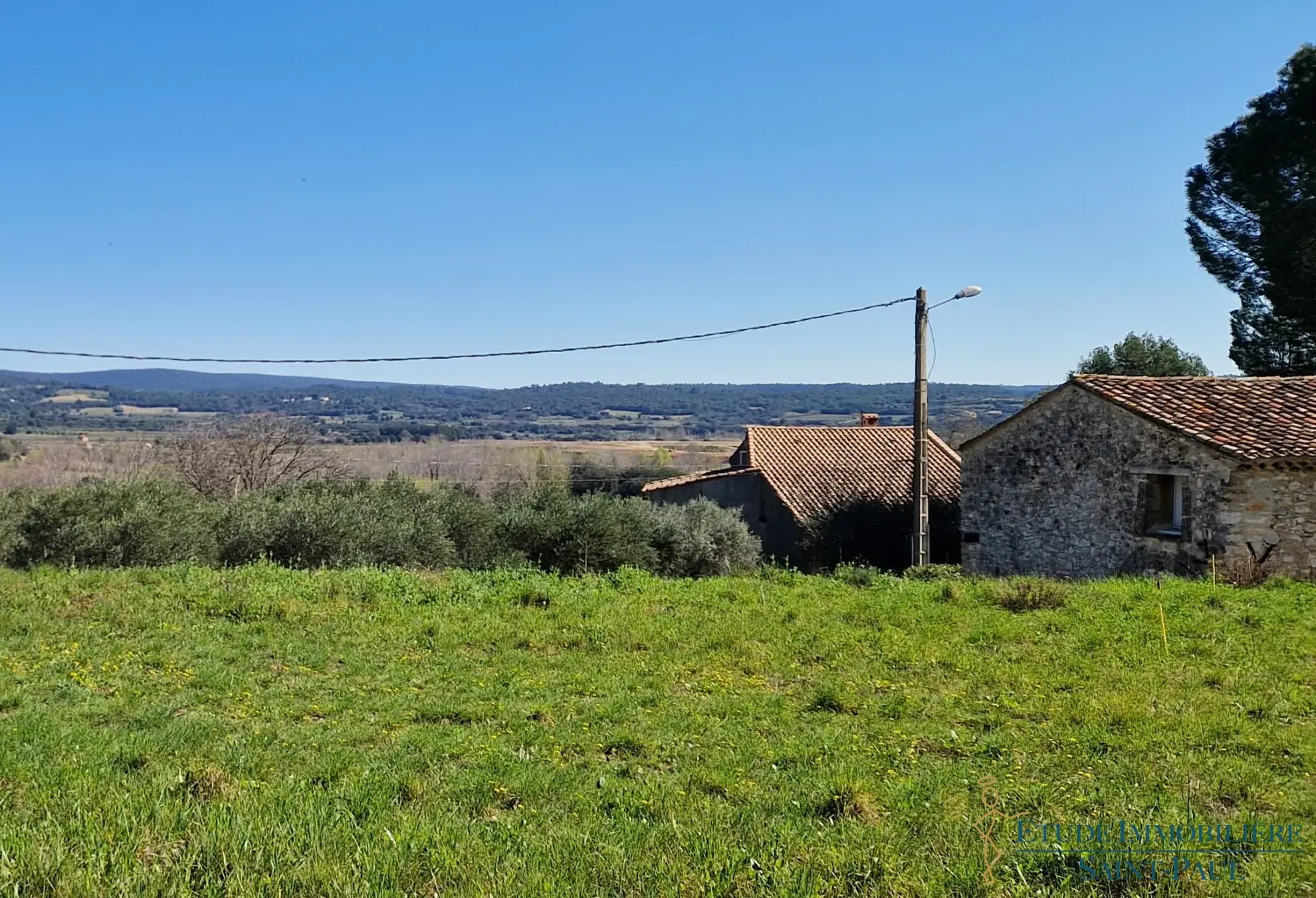 Achat terrain constructible de 300m² à Saint Jean de Fos 