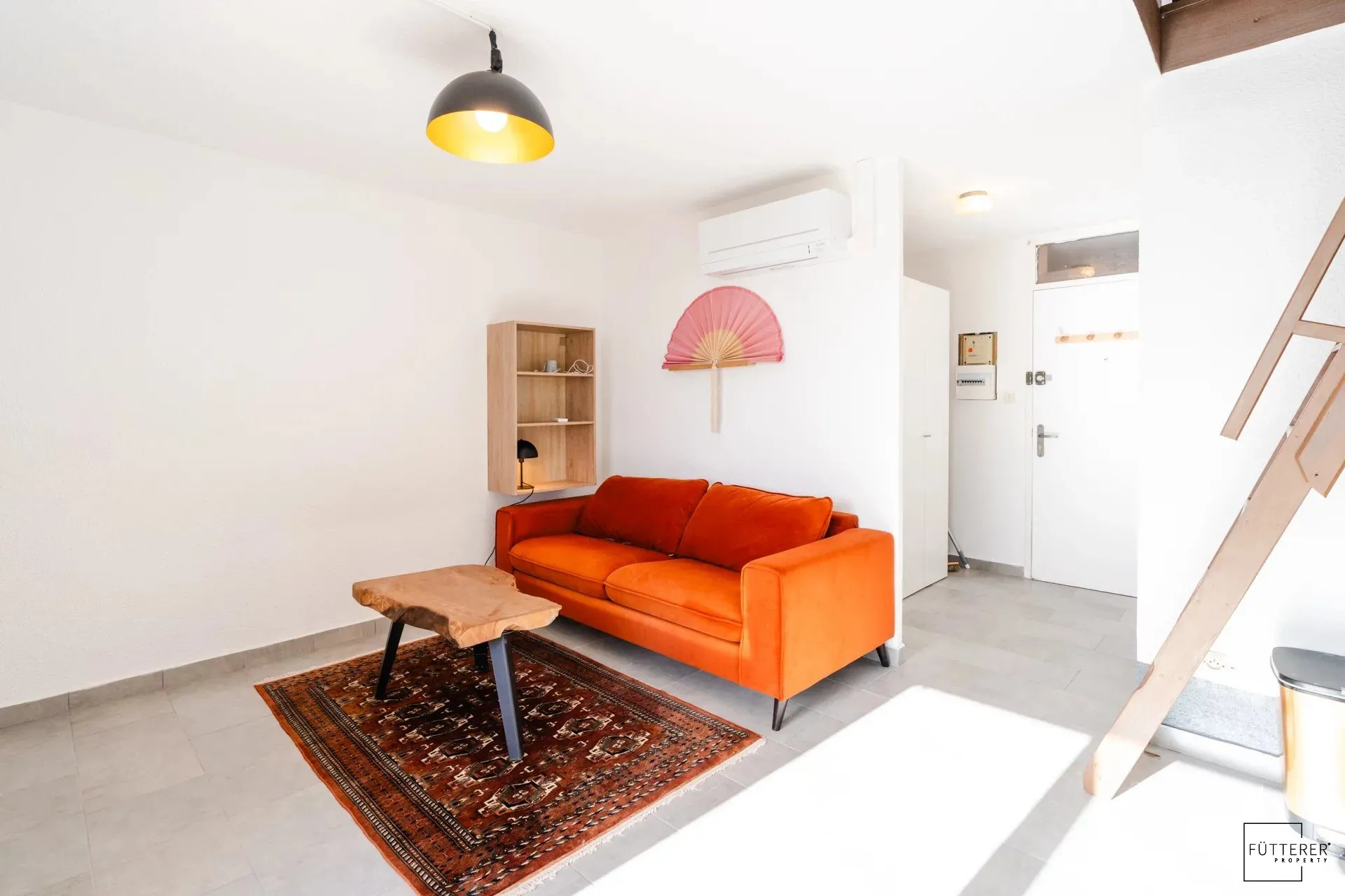 À vendre appartement duplex 2 pièces à Gruissan avec terrasse et parking privé 
