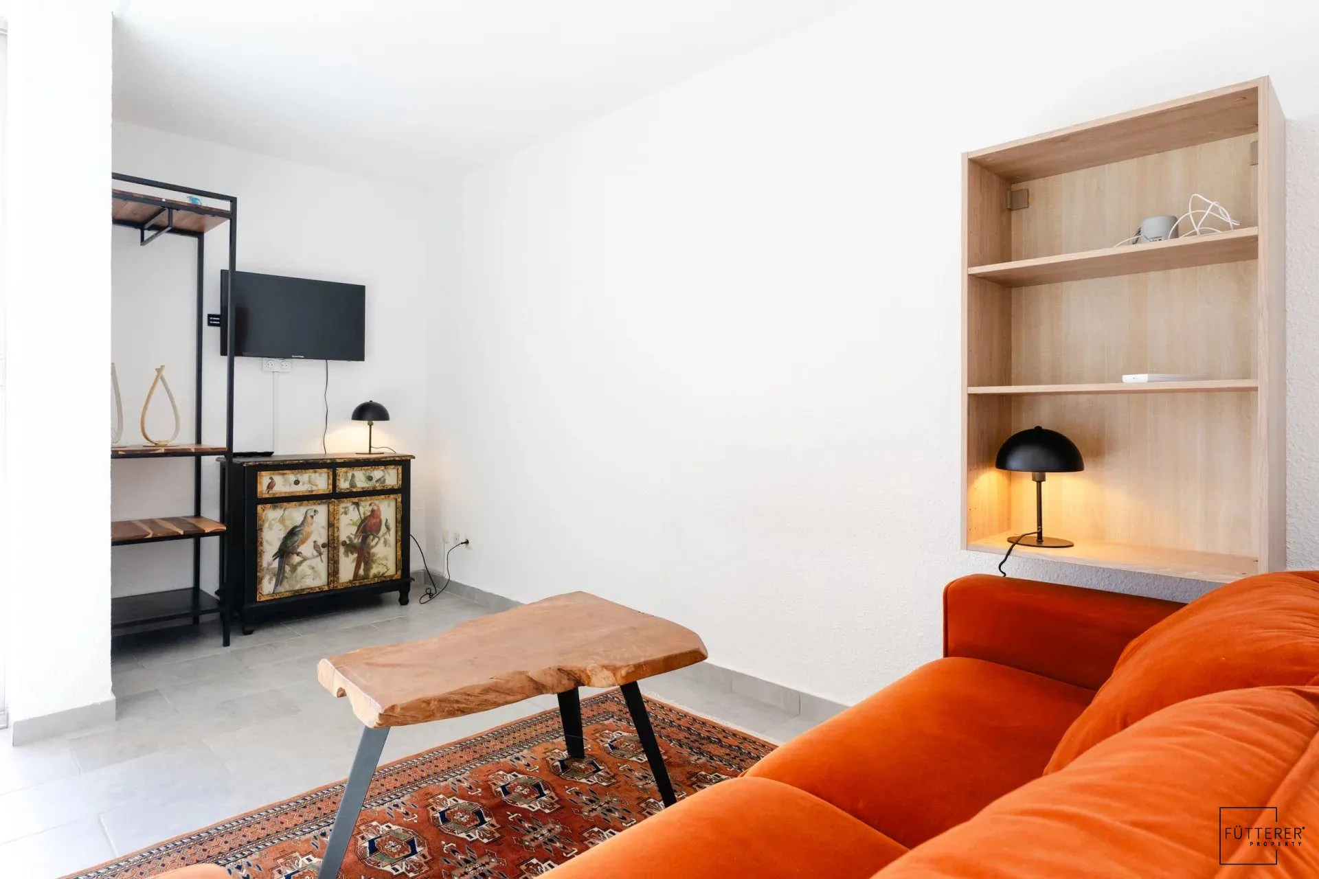 À vendre appartement duplex 2 pièces à Gruissan avec terrasse et parking privé 