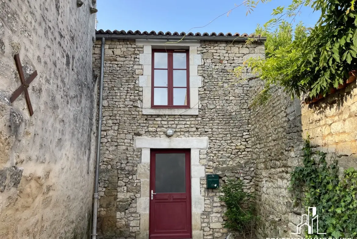 Charmante maison de ville à vendre à Fontenay-le-Comte - 43 m² 