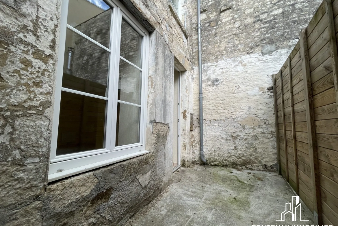 Charmante maison de ville à vendre à Fontenay-le-Comte - 43 m² 