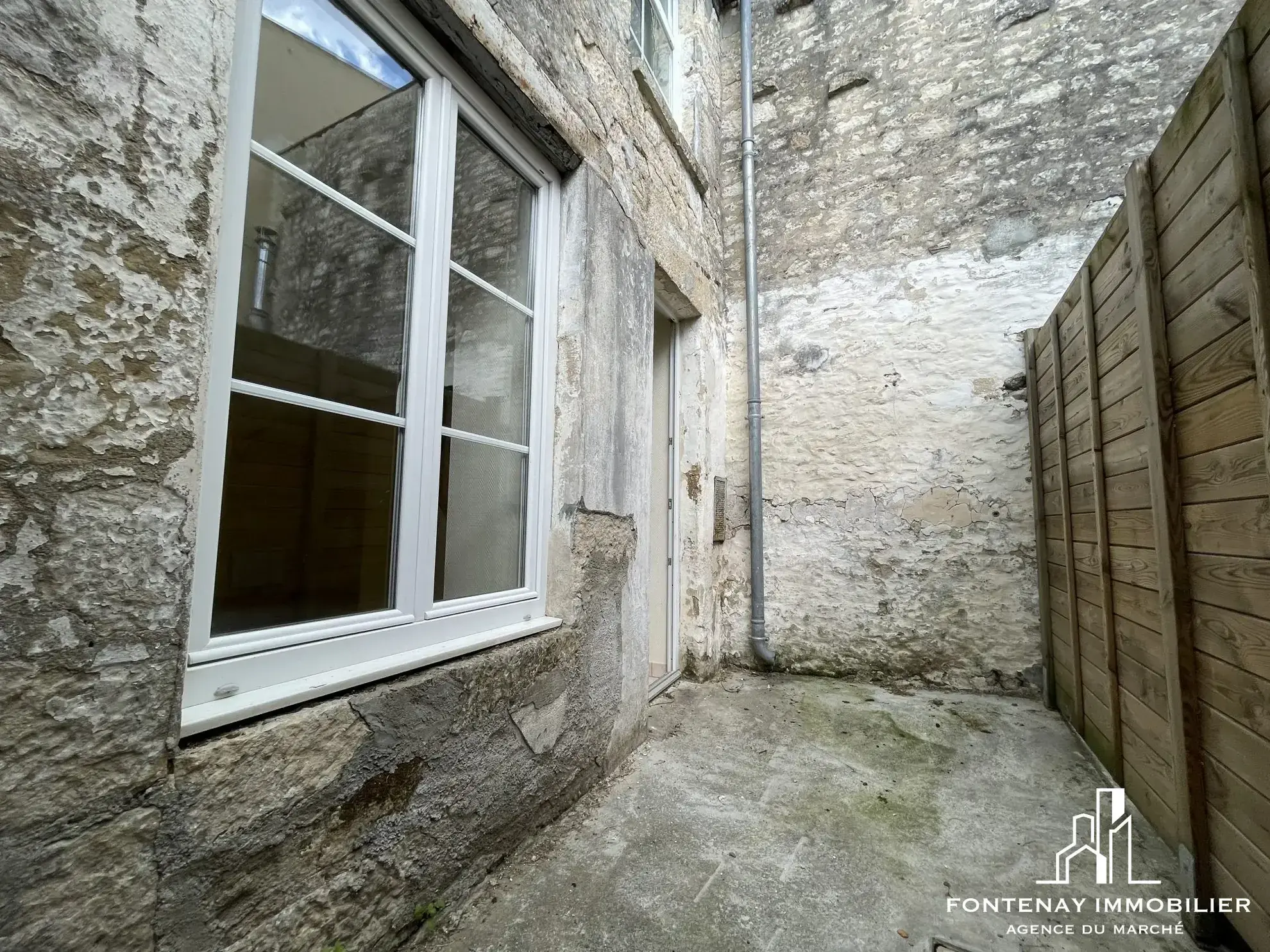 Charmante maison de ville à vendre à Fontenay-le-Comte - 43 m² 