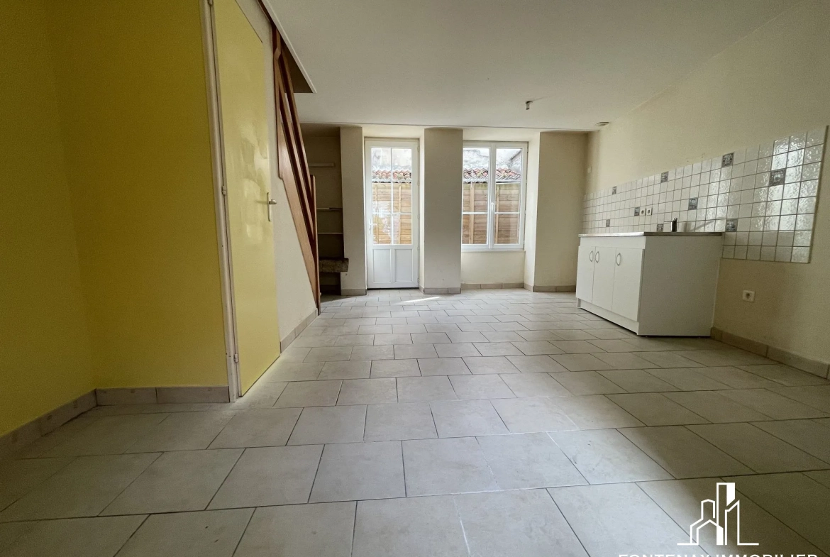 Charmante maison de ville à vendre à Fontenay-le-Comte - 43 m² 