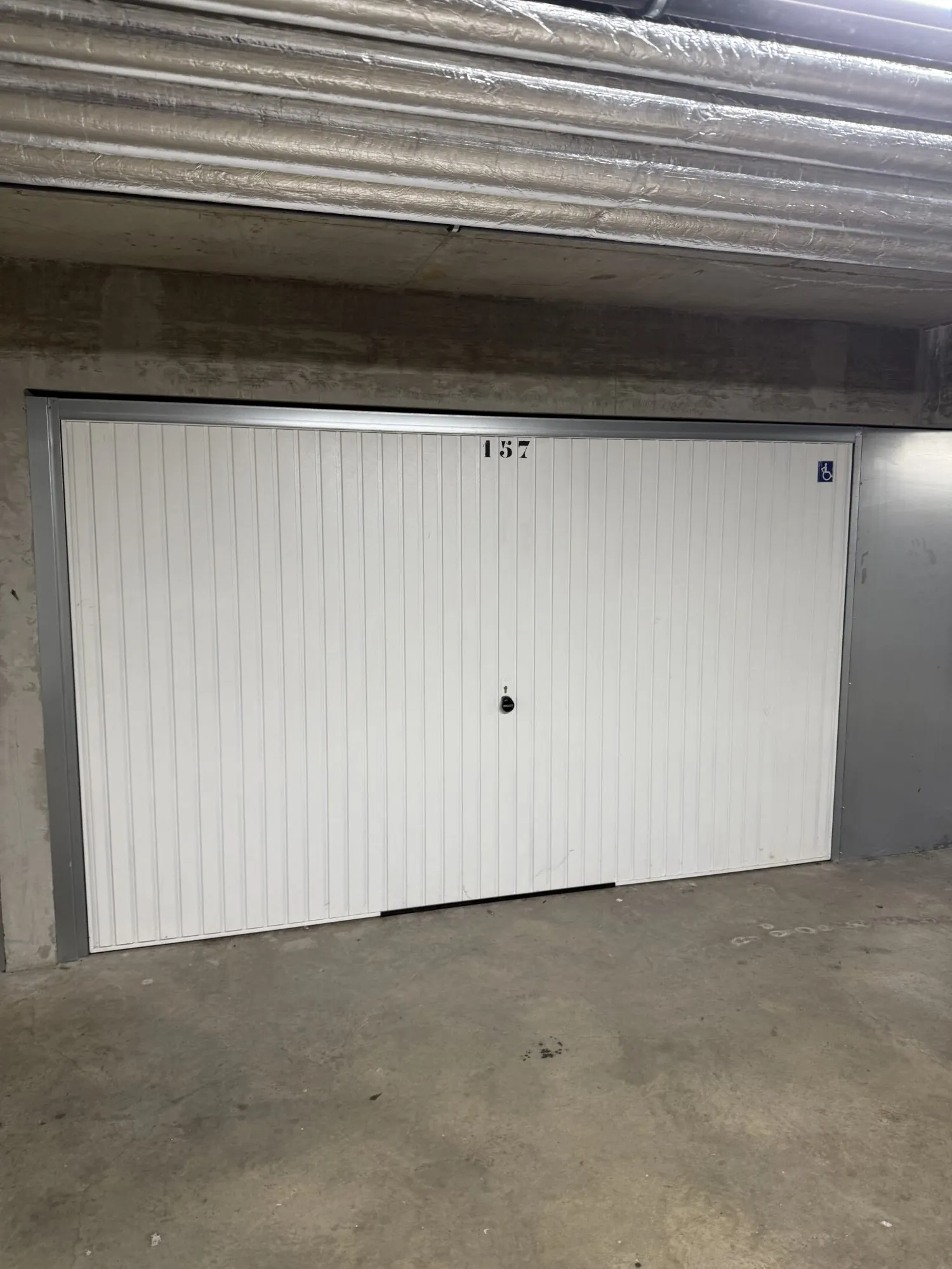 Garage PMR à vendre ou louer dans le 8ème arrondissement de Lyon 
