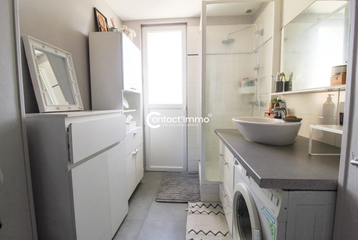 Appartement T3 avec balcon, garage à Riom - Opportunité à saisir 