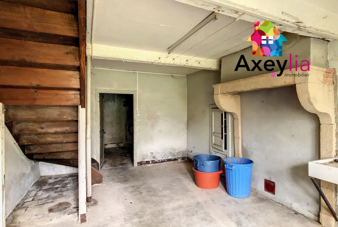 À vendre ensemble immobilier à Chauffailles avec maisons et terrains à rénover 