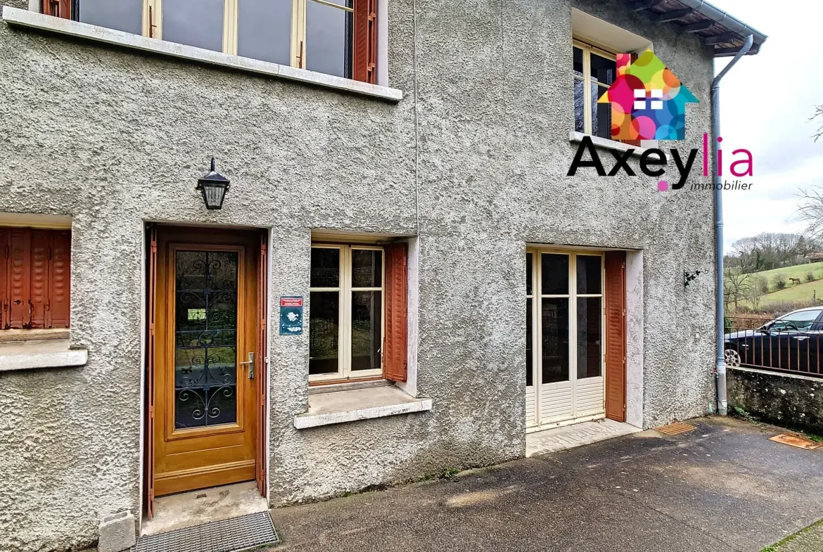 À vendre ensemble immobilier à Chauffailles avec maisons et terrains à rénover 