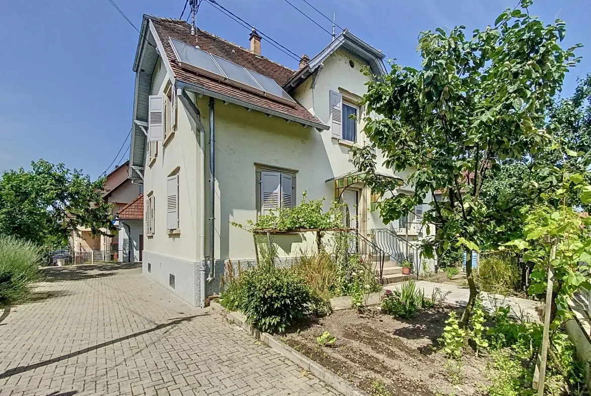 Appartement F3 à Plobsheim avec jardin, garage et grenier - 72,52 m² 