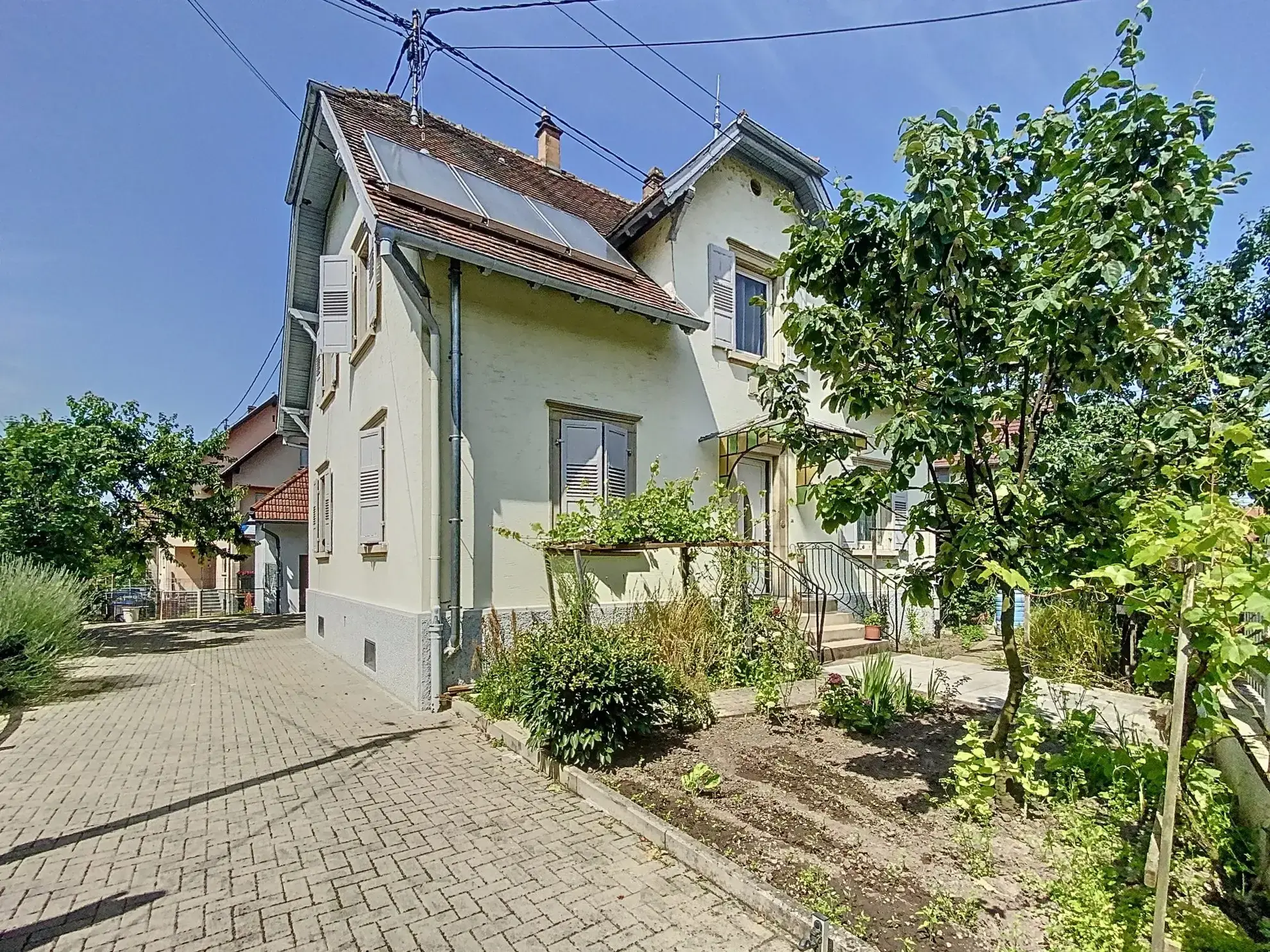 Appartement F3 à Plobsheim avec jardin, garage et grenier - 72,52 m² 