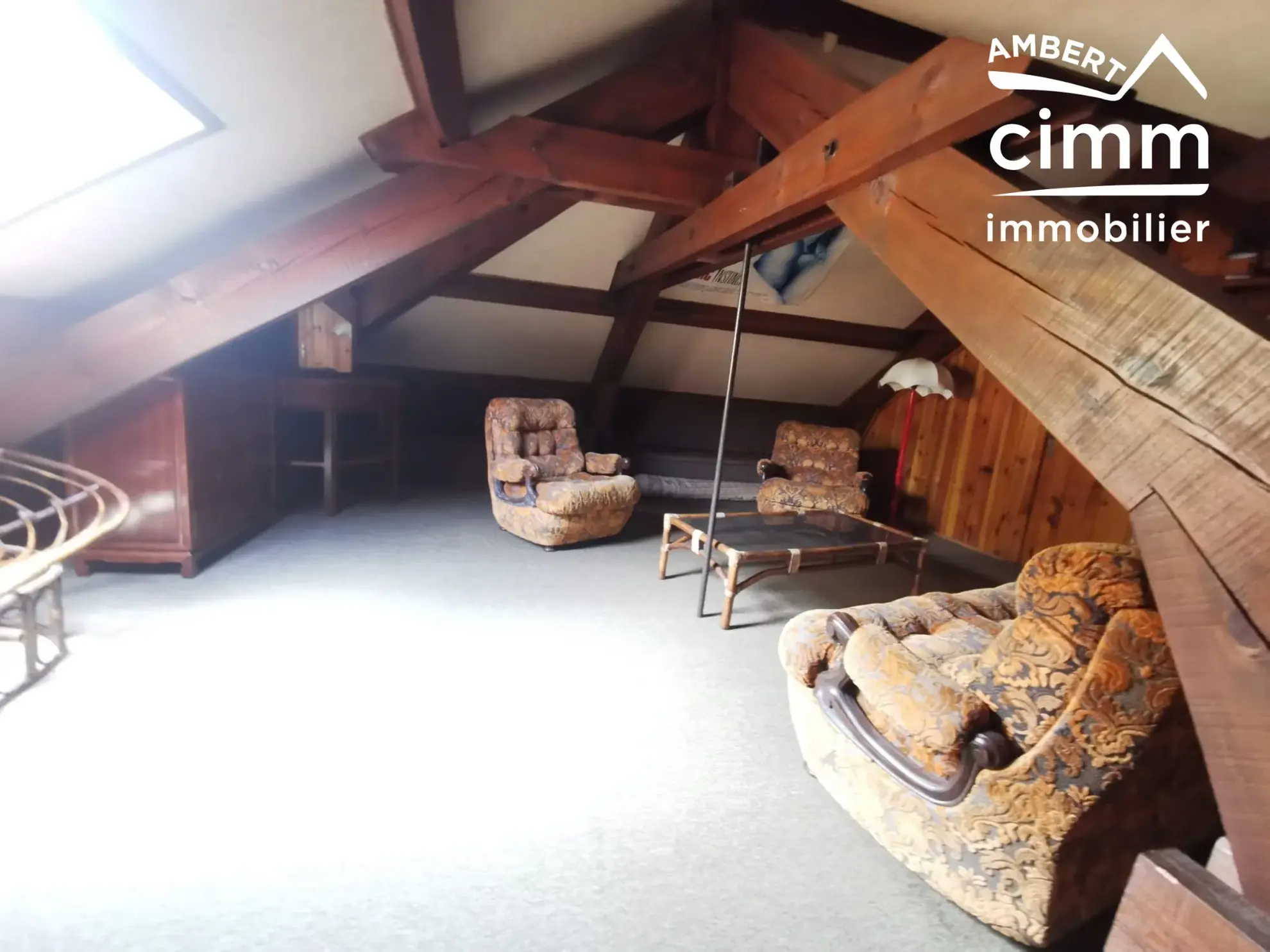 Maison à Viverols avec grand parc arboré à vendre - Projet de rénovation 