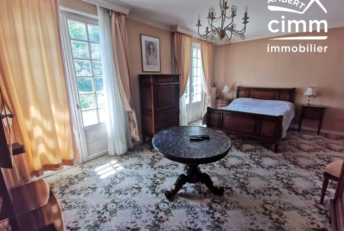 Maison à Viverols avec grand parc arboré à vendre - Projet de rénovation 