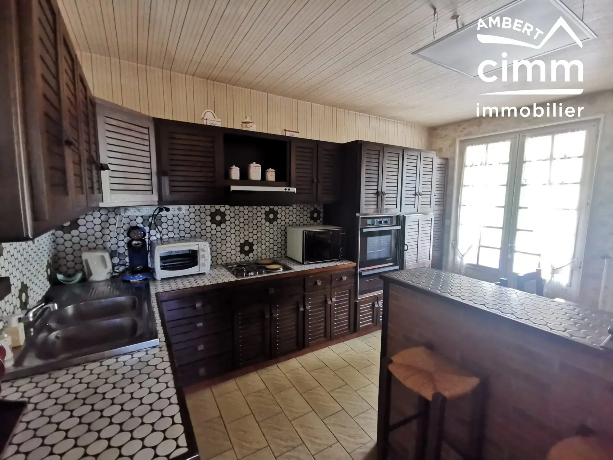 Maison à Viverols avec grand parc arboré à vendre - Projet de rénovation 