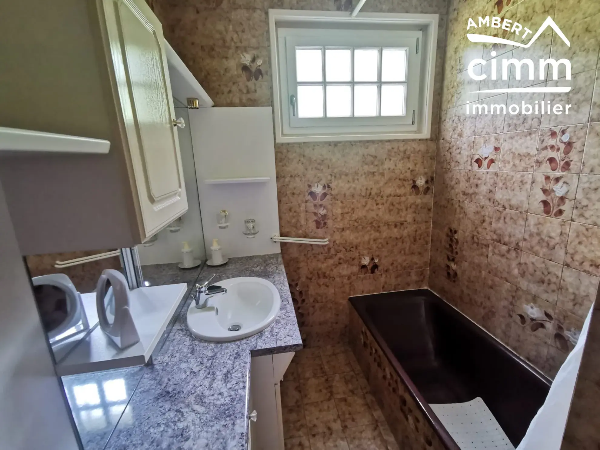 Maison à Viverols avec grand parc arboré à vendre - Projet de rénovation 