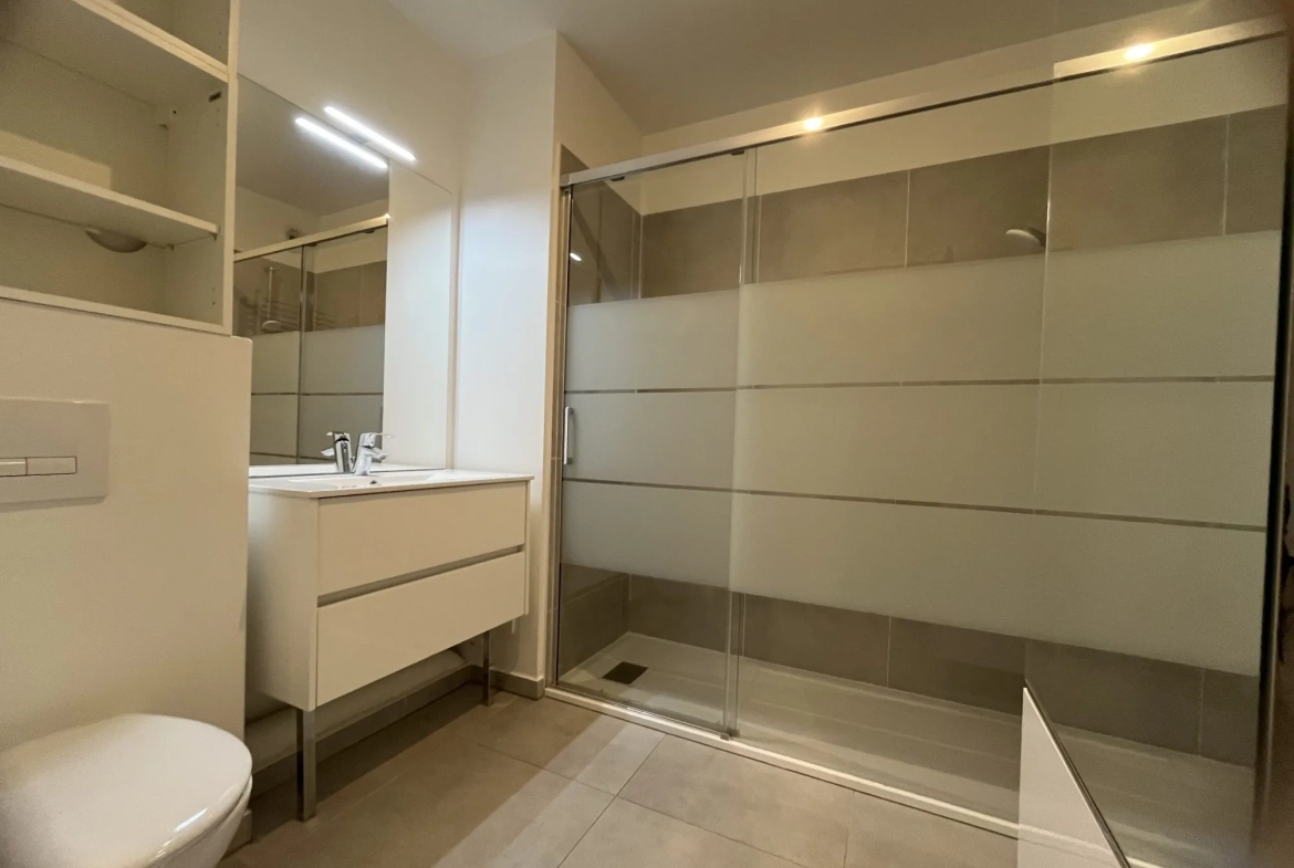 Studio de prestige avec terrasse à Noisy-le-Grand - 23 m², Livraison 2024 