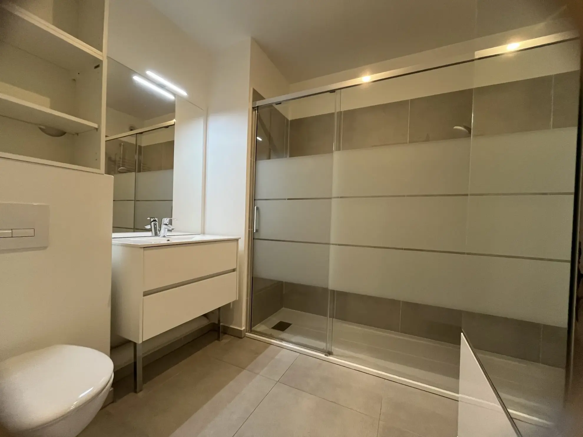 Studio de prestige avec terrasse à Noisy-le-Grand - 23 m², Livraison 2024 