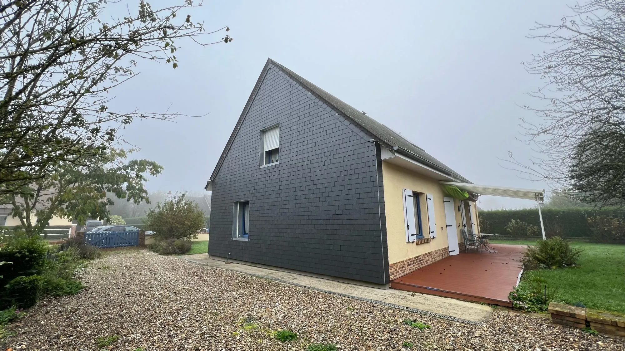 Belle maison familiale avec jardin à Aumale, 5 chambres, garage et grande terrasse 