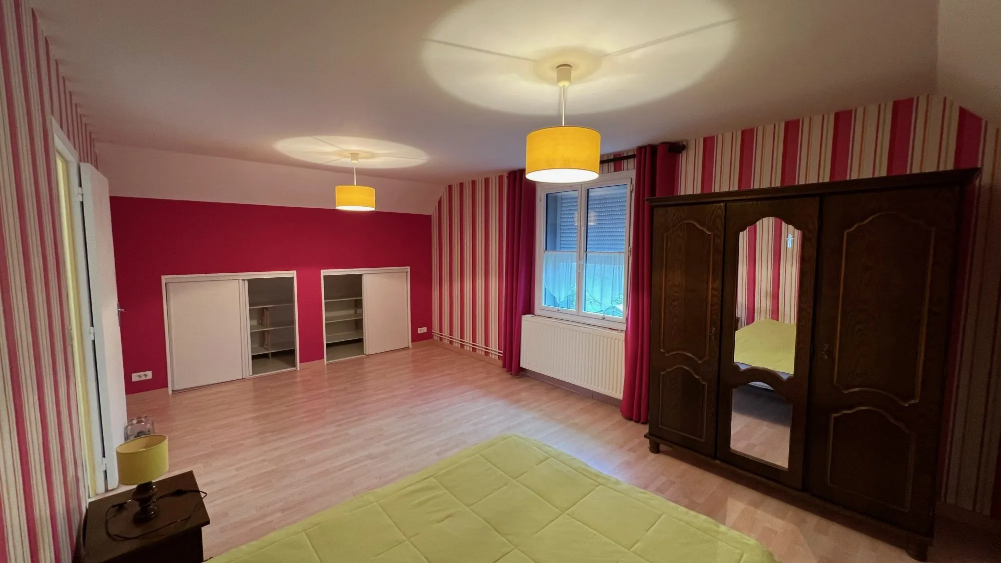 Belle maison familiale avec jardin à Aumale, 5 chambres, garage et grande terrasse 