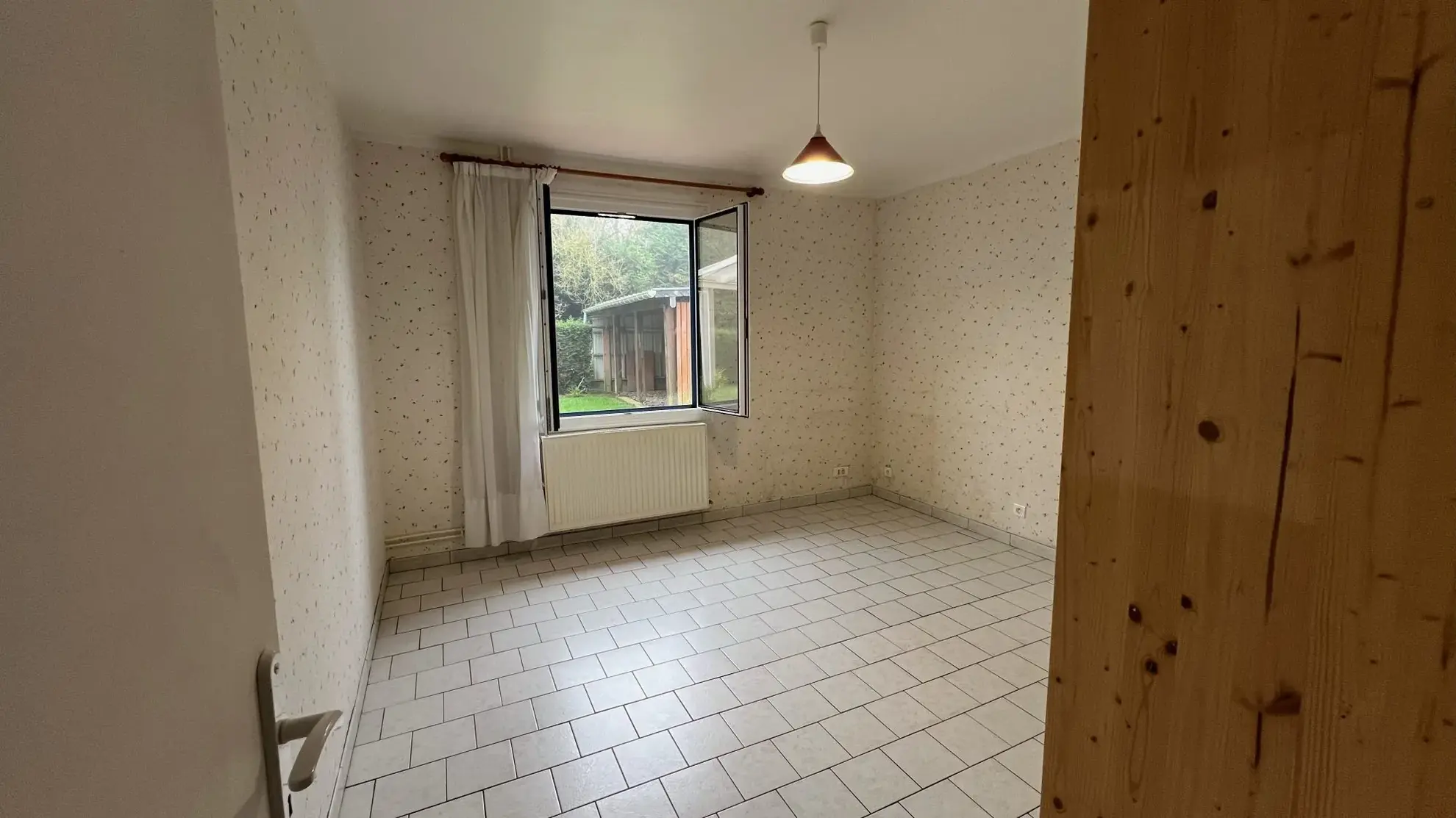 Belle maison familiale avec jardin à Aumale, 5 chambres, garage et grande terrasse 