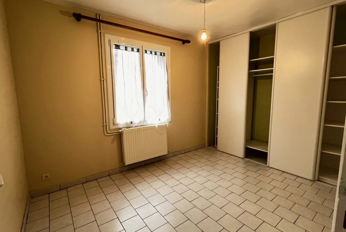 Belle maison familiale avec jardin à Aumale, 5 chambres, garage et grande terrasse 