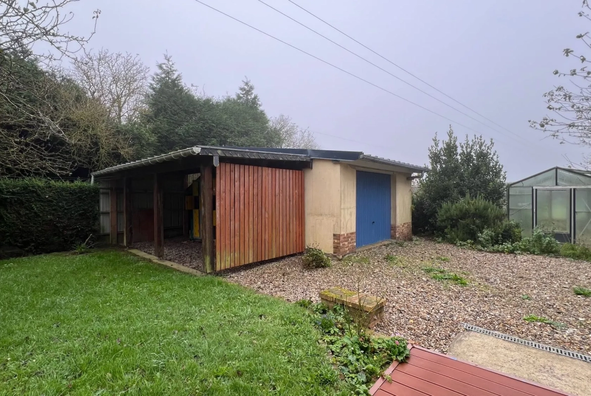 Belle maison familiale avec jardin à Aumale, 5 chambres, garage et grande terrasse 