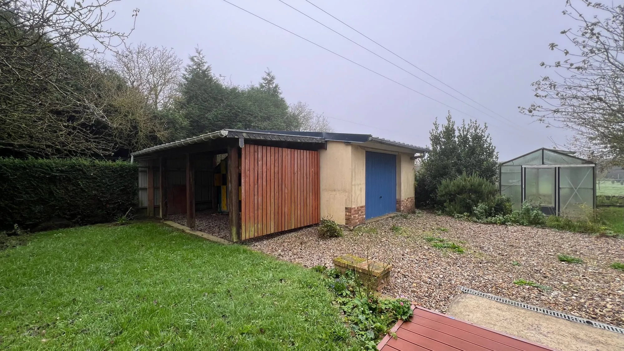 Belle maison familiale avec jardin à Aumale, 5 chambres, garage et grande terrasse 