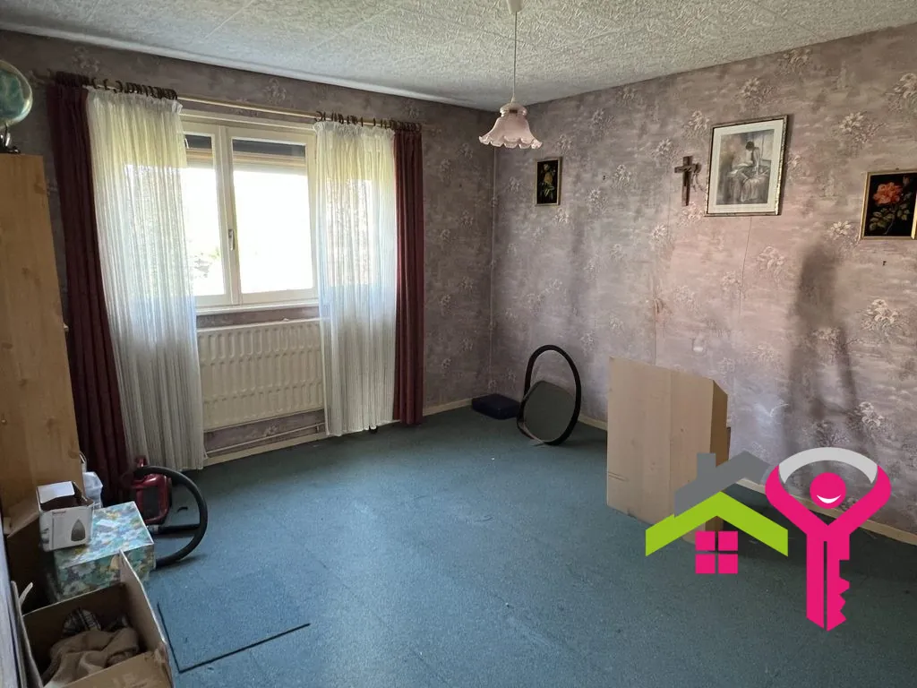 Maison lumineuse avec garage, jardin et terrasse à Denain 