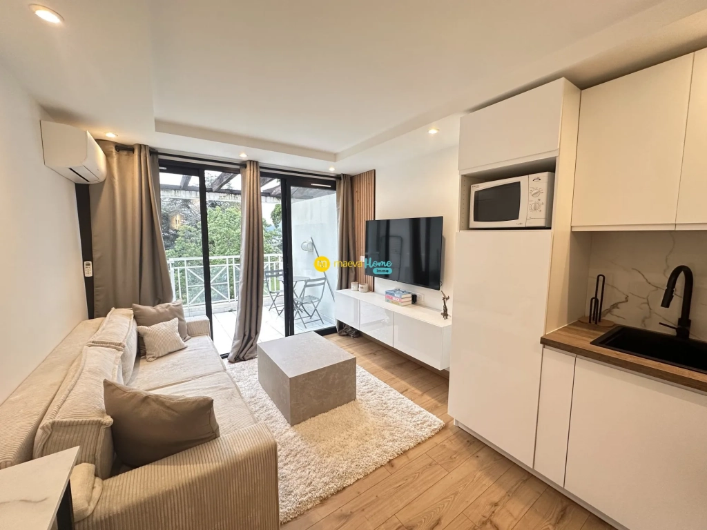 Appartement rénové de 28 m² avec piscine à Cannes Villa Francia