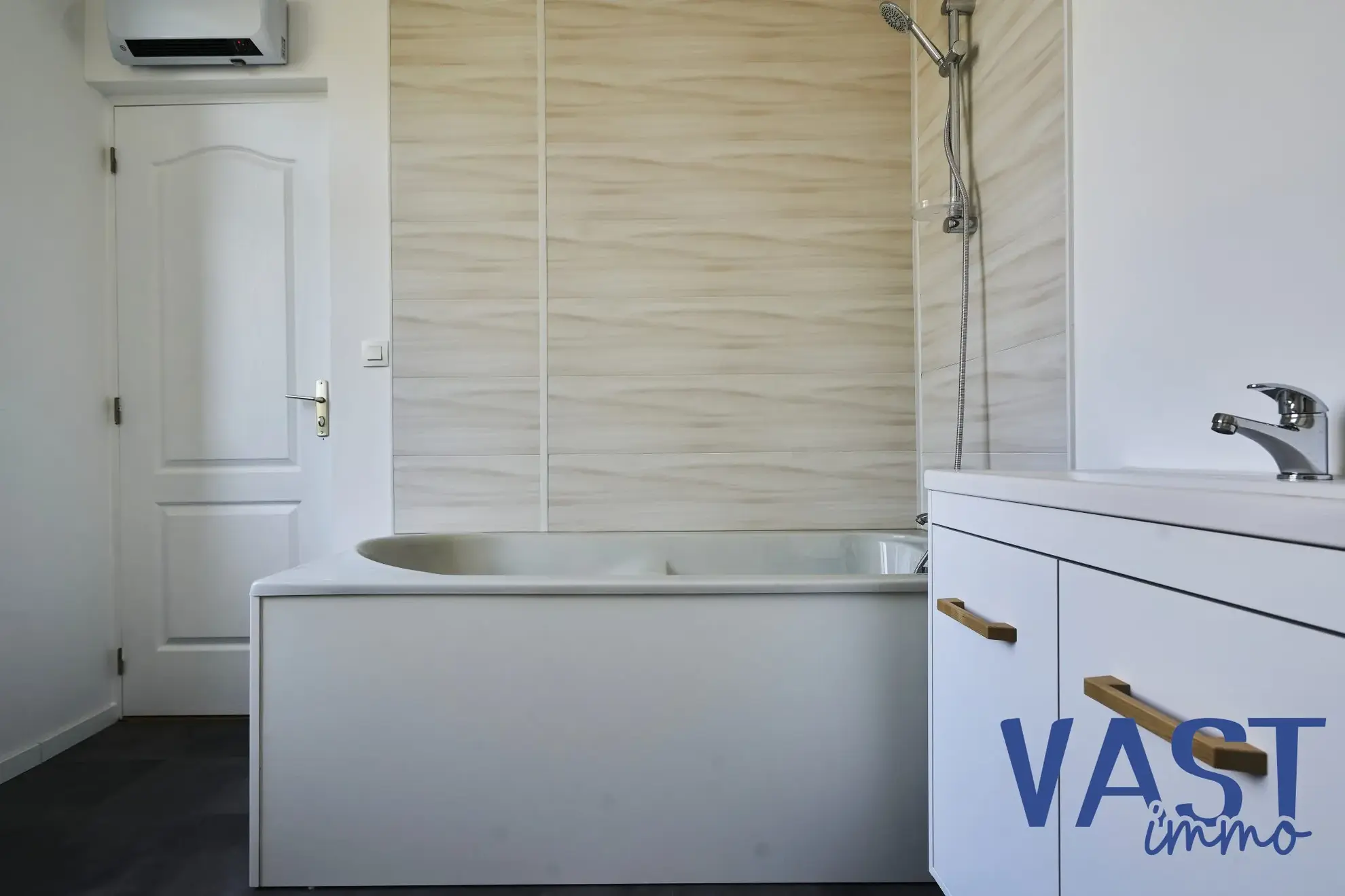 Maison 92m² rénovée avec terrasse à Roubaix - Opportunité à saisir 