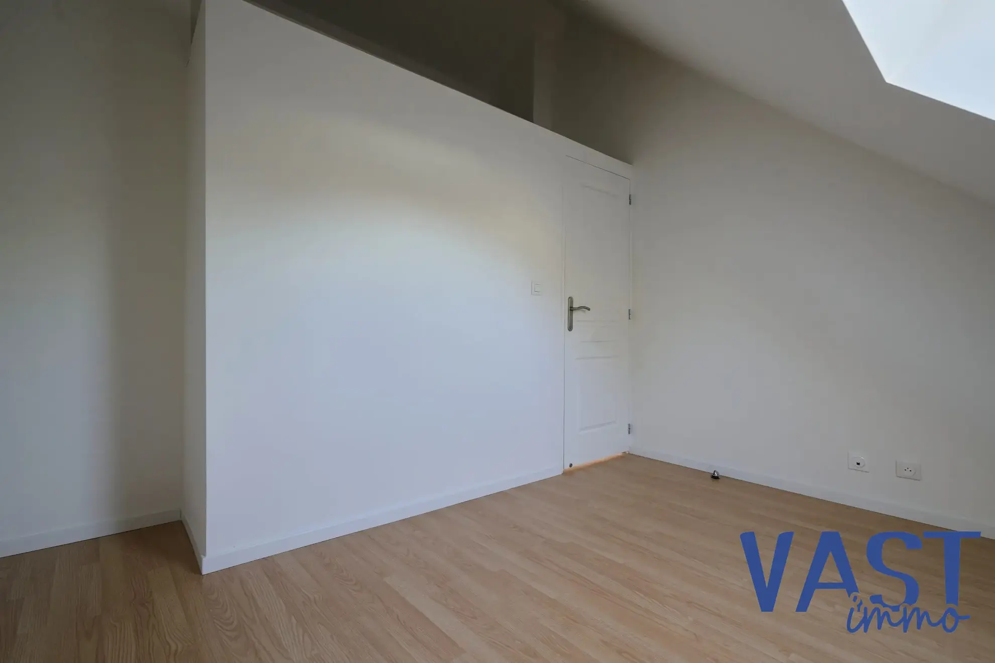 Maison 92m² rénovée avec terrasse à Roubaix - Opportunité à saisir 