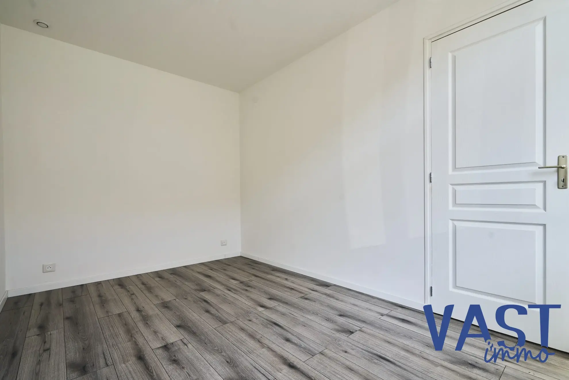 Maison 92m² rénovée avec terrasse à Roubaix - Opportunité à saisir 