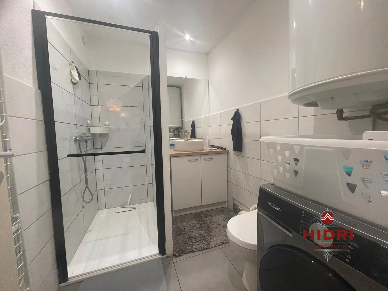 À vendre appartement T2 avec terrasse à Grenoble - 43 m², proche commodités 