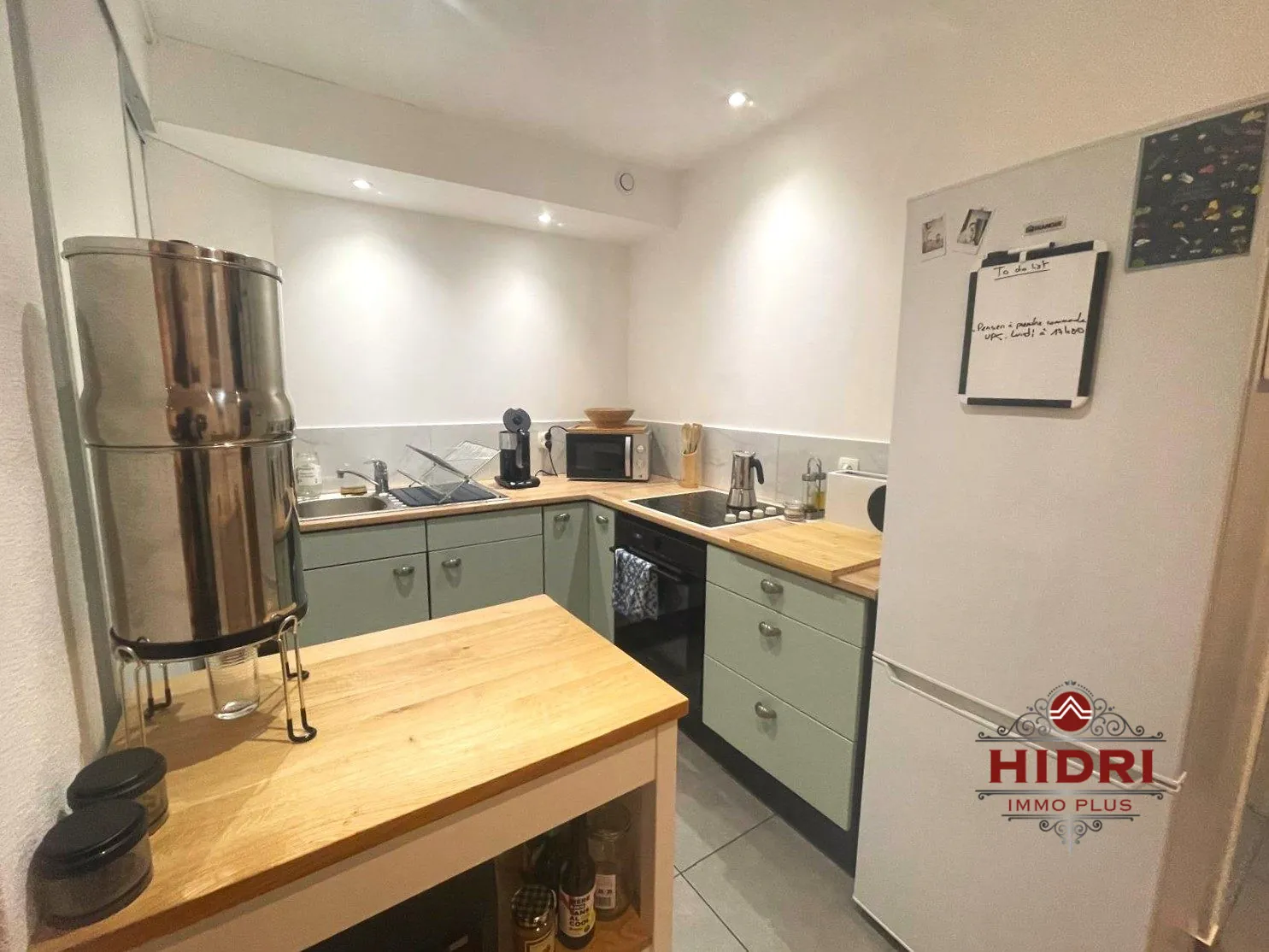 À vendre appartement T2 avec terrasse à Grenoble - 43 m², proche commodités 