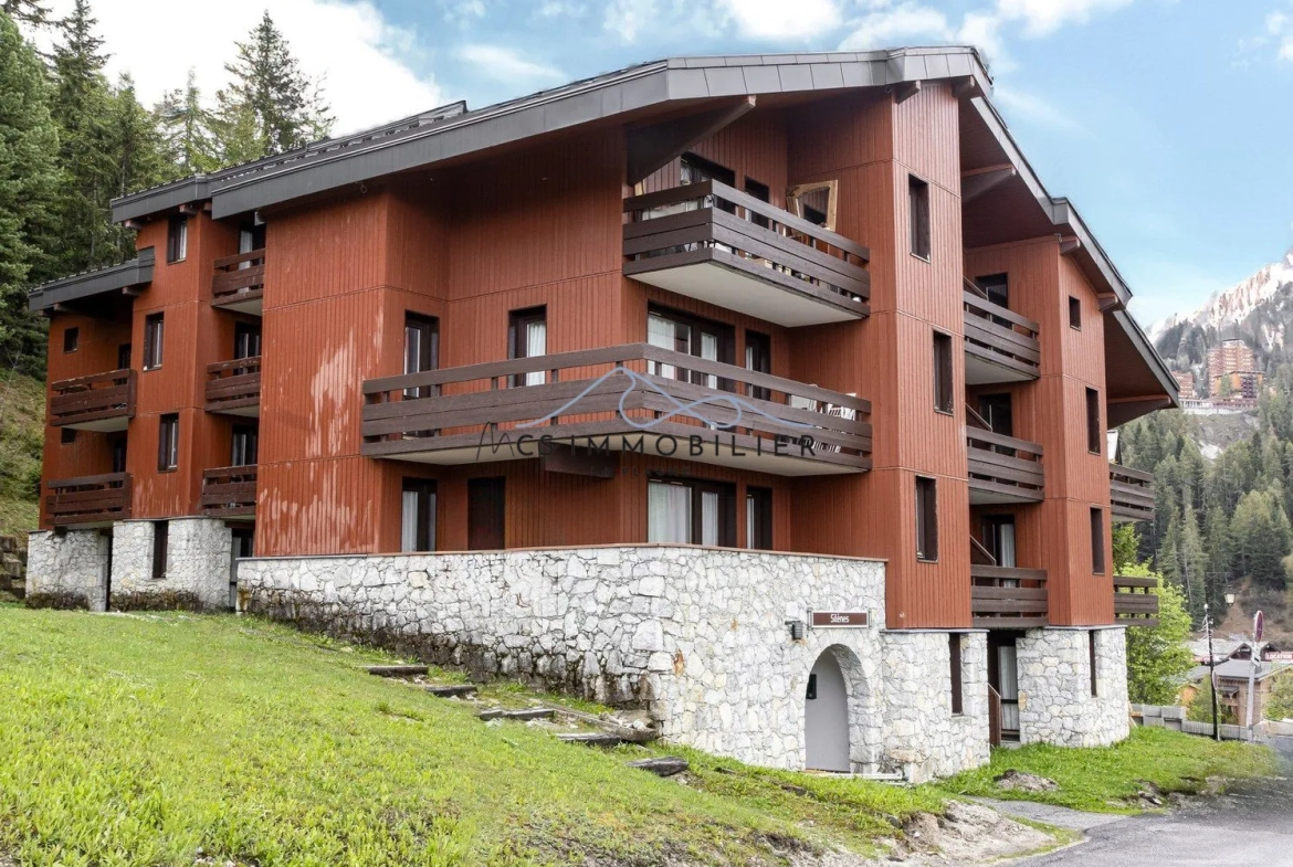 Studio divisible à Plagne 1800 dans résidence de standing avec vue montagne 