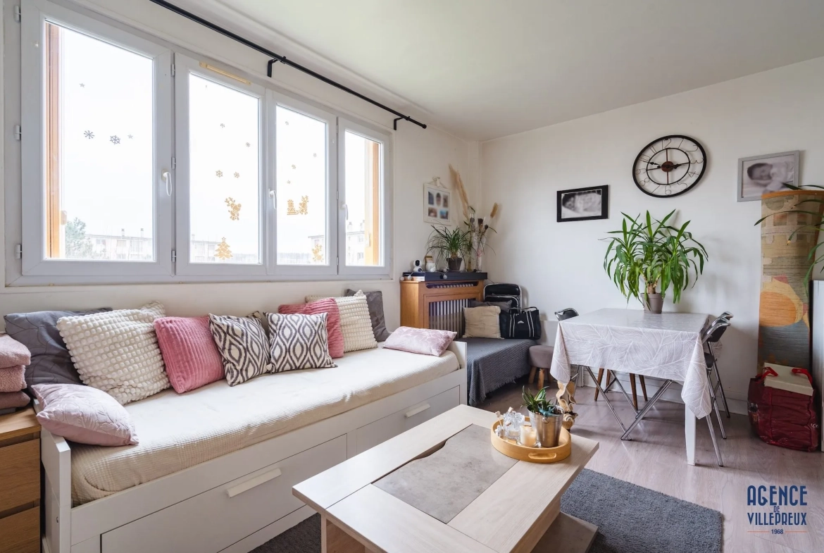 Appartement 3 pièces à vendre à Les Clayes-sous-Bois (78340) - Proximité commodités 