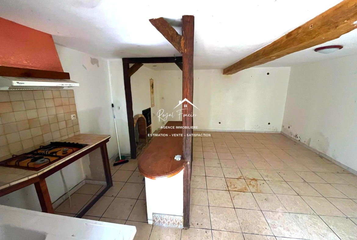 Charmante maison de campagne à La Celle-Guenand avec jardin de 142 m² 