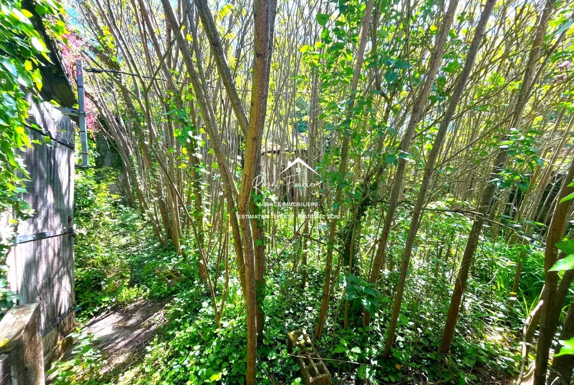 Charmante maison de campagne à La Celle-Guenand avec jardin de 142 m² 