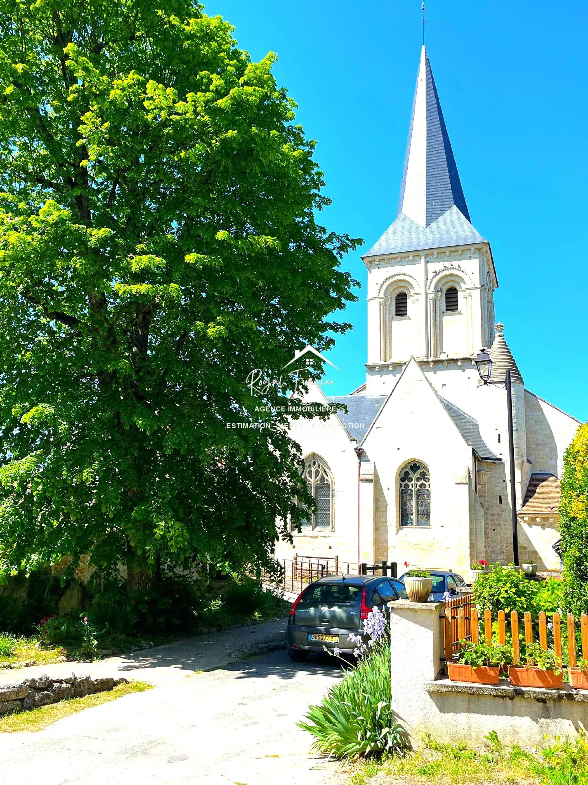Charmante maison de campagne à La Celle-Guenand avec jardin de 142 m² 