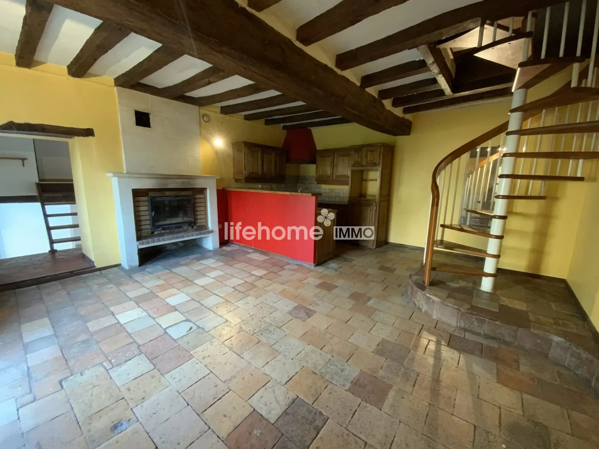 Maison de campagne avec piscine à Azay-le-Ferron - Tranquillité et confort 