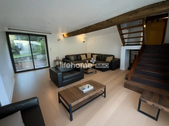 Maison de campagne avec piscine à Azay-le-Ferron - Tranquillité et confort