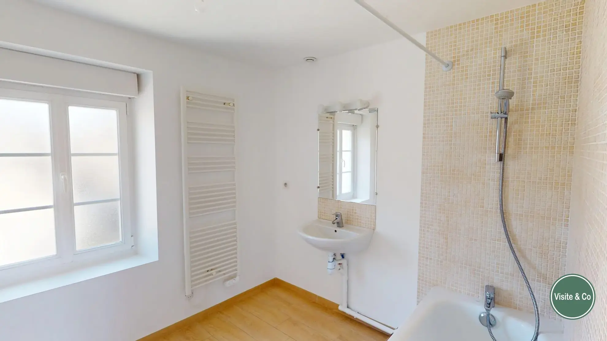 Maison à vendre à Ussy – Charmante demeure rénovée de 95 m² avec jardin 
