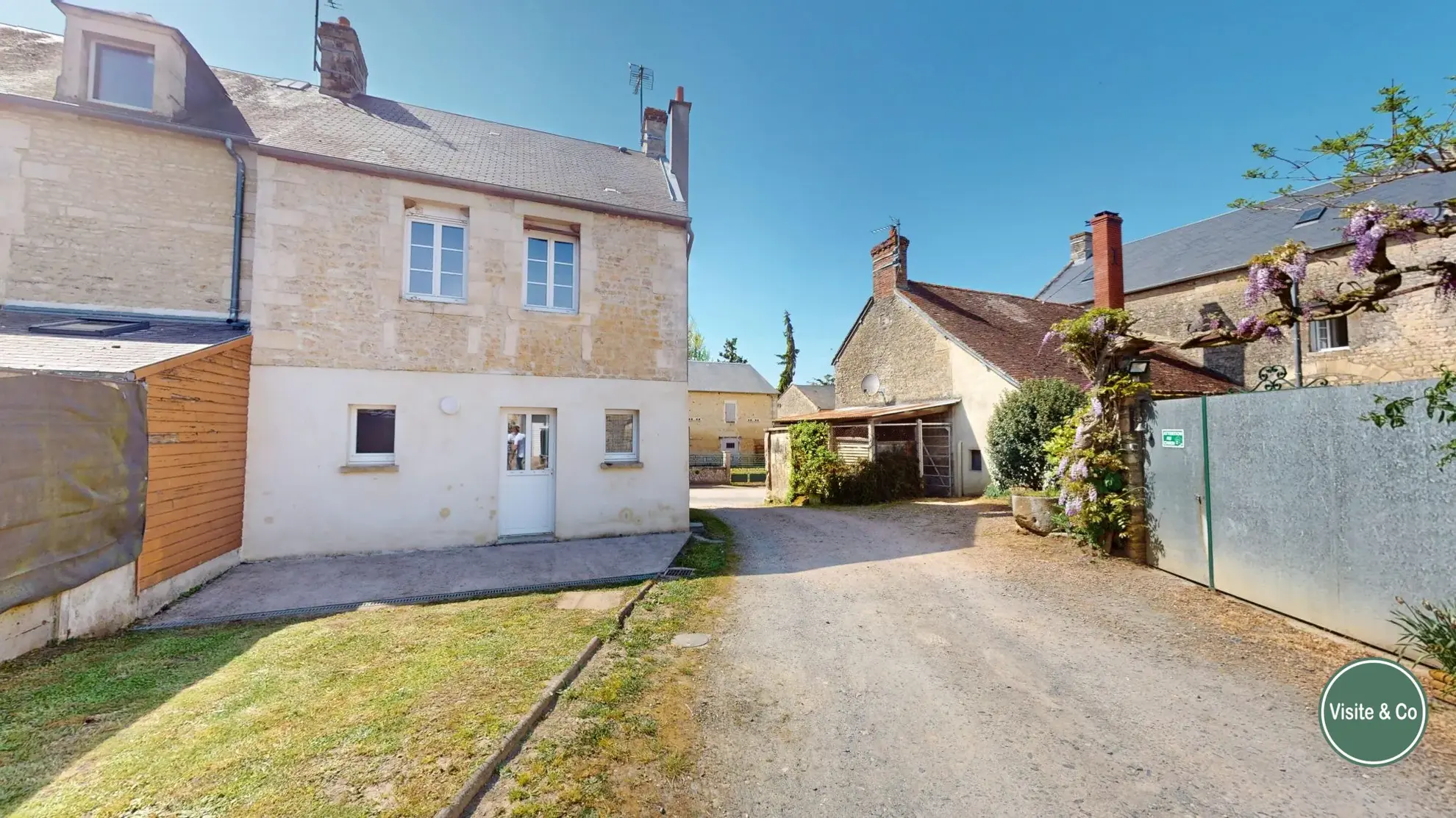 Maison à vendre à Ussy – Charmante demeure rénovée de 95 m² avec jardin 
