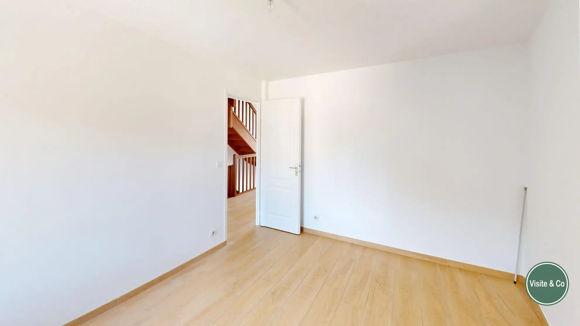 Maison à vendre à Ussy – Charmante demeure rénovée de 95 m² avec jardin 