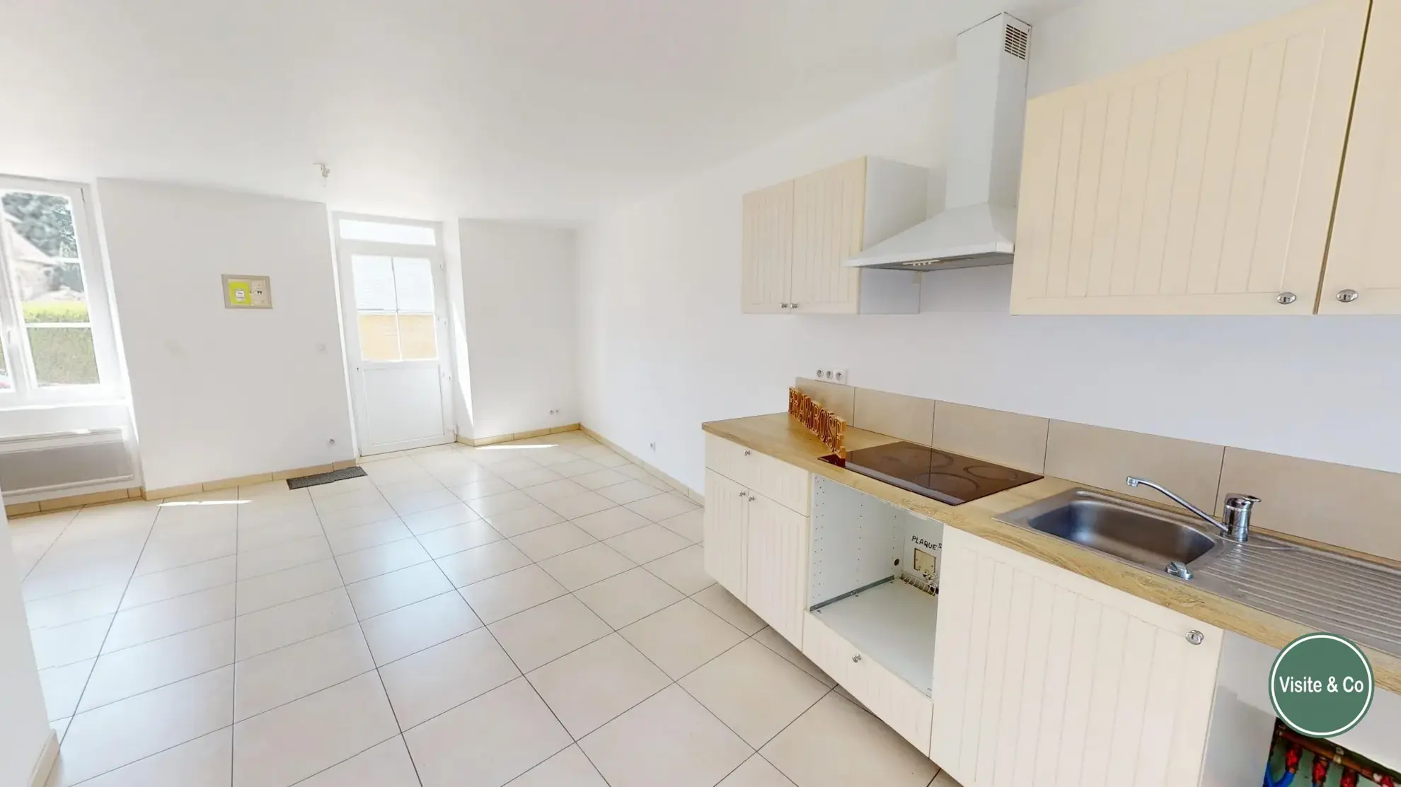 Maison à vendre à Ussy – Charmante demeure rénovée de 95 m² avec jardin 