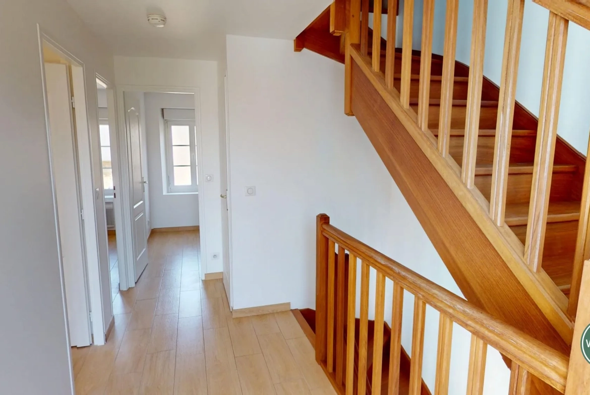 Maison à vendre à Ussy – Charmante demeure rénovée de 95 m² avec jardin 