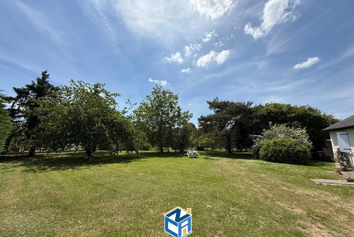 Appartement F2 de 57 m² à Cergy Les 12 Colonnes avec parking, cave et balcon 