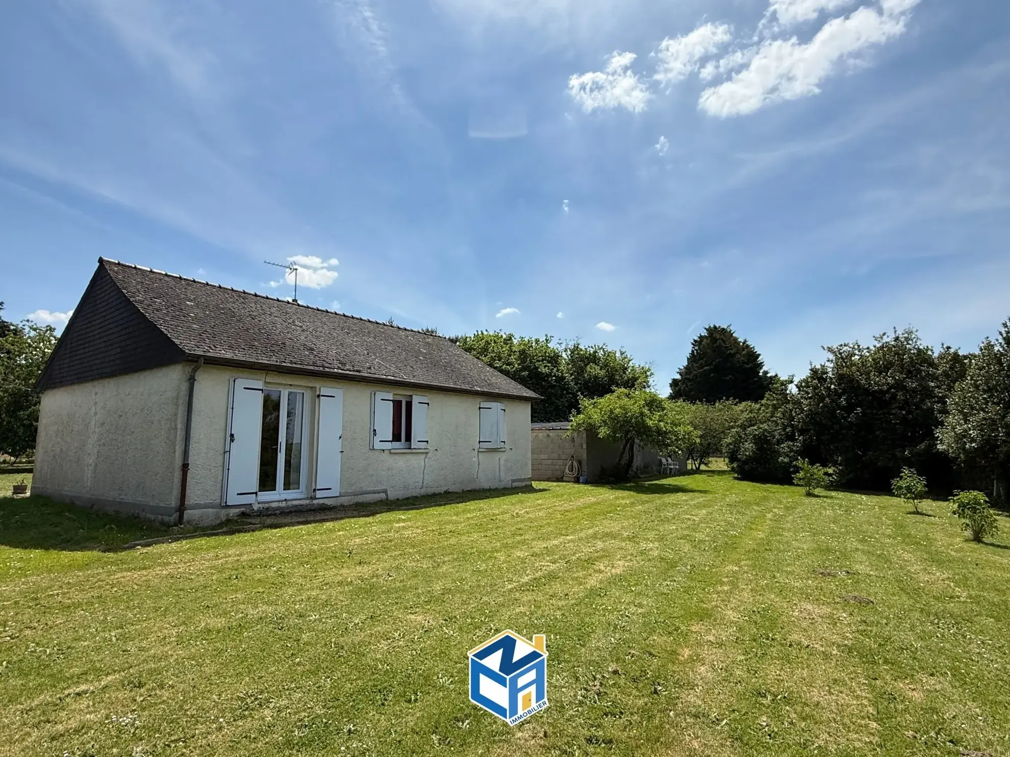 Appartement F2 de 57 m² à Cergy Les 12 Colonnes avec parking, cave et balcon 